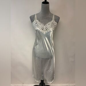 Lace Sequins Slip Intimates Silky Romantic Sexy Feminine Delicate Womens SZ XS